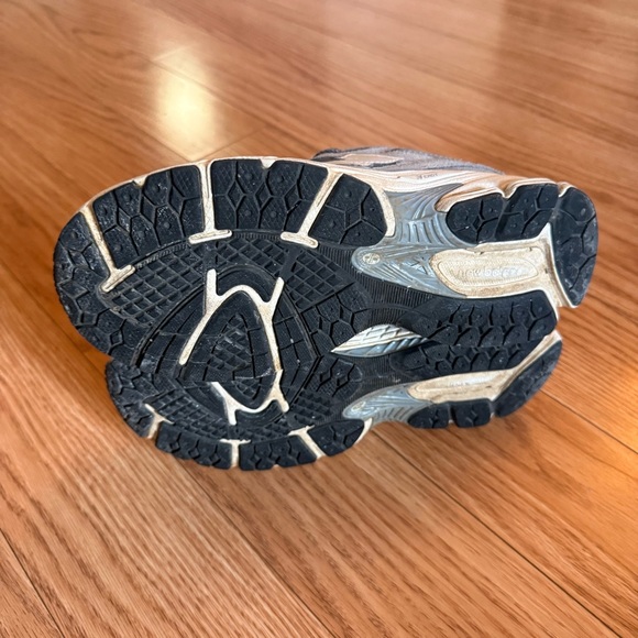 New Balance Gray and White Sneakers - Picture 8 of 16